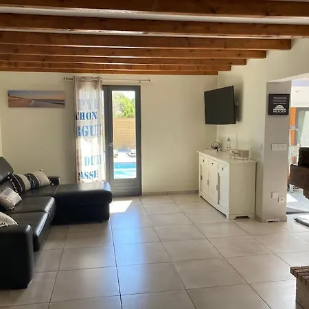 Bassin D'arcachon, Piscine Couverte Chauffee *