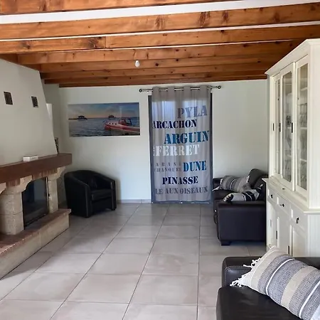 Bassin D'arcachon, Piscine Couverte Chauffee Gujan-Mestras